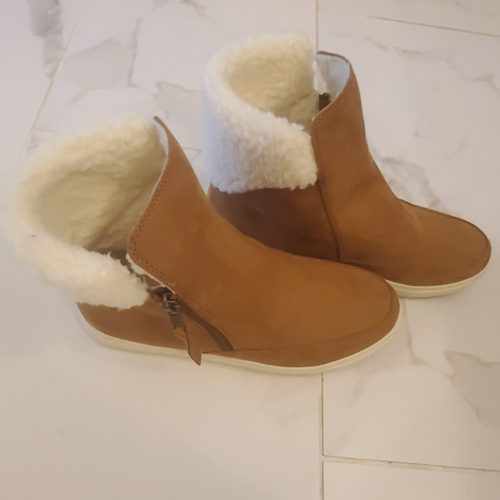 Congnac Sherpa Sneaker Booties